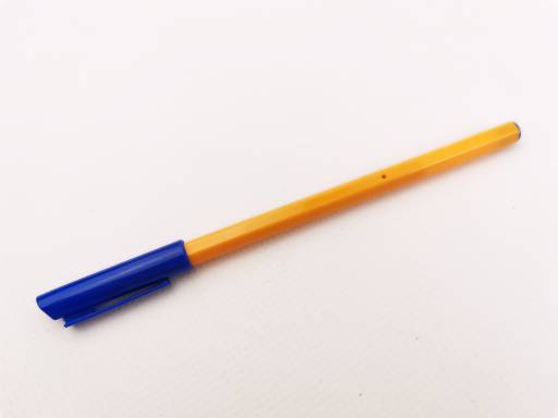 Ручка  ТМ "BIKSON" шариковая, 0,7мм, чернила синие, желтый корпус арт. BN0513