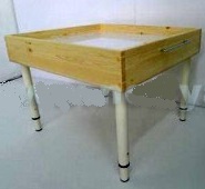 Световой стол, дерево, 70*50*63 см., в комплекте 12,5 кг. песка