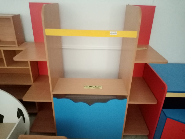 Уголок "Кукольный театр". Габариты: 1300*350*1100мм. Фасад цветной