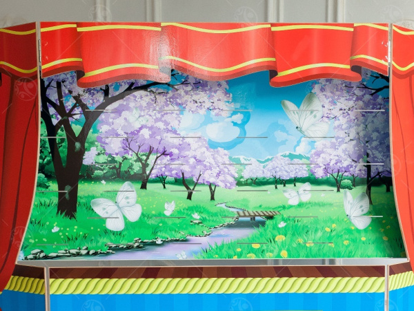 Экран для кукольного театра зима-весна